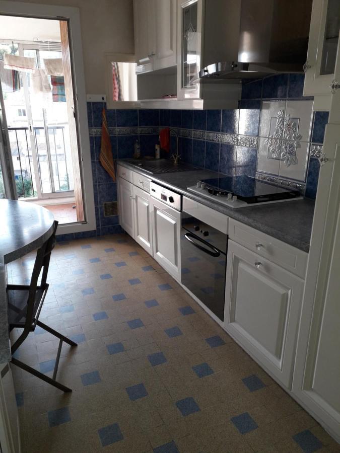 B2 Dans Un En Colocation Marseille